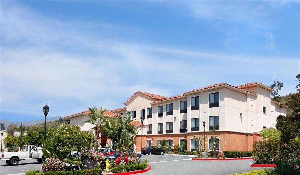 Holiday Inn Express & Suites - Lake Forest, An Ihg Hotel Esterno foto
