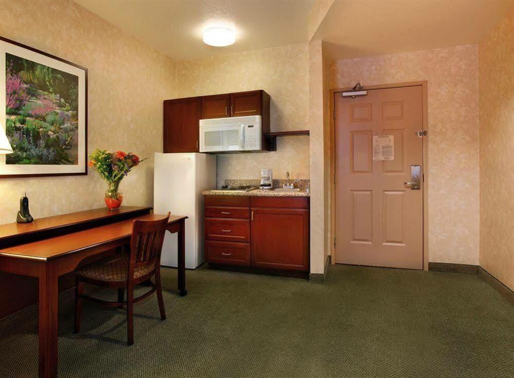 Holiday Inn Express & Suites - Lake Forest, An Ihg Hotel Esterno foto